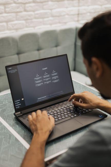 Custom AI Chatbot Development Company: Essential Features to Expect in 2024