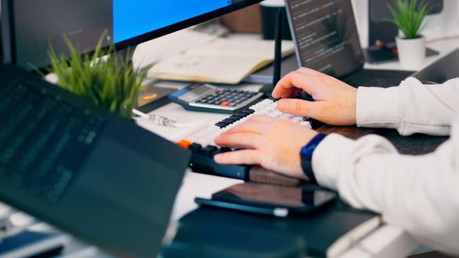 Finding a software development company near me can help a business receive faster guidance and stronger local support.